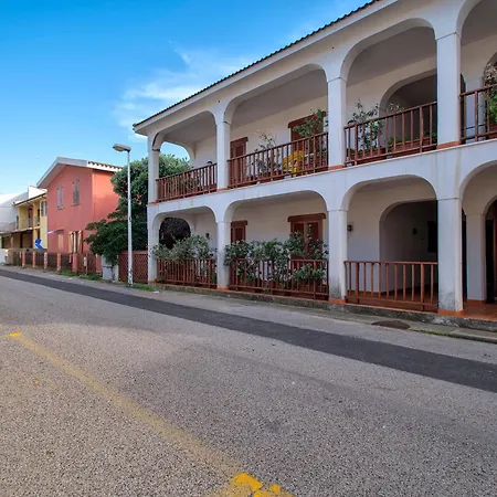 Pentavano White House Villa *