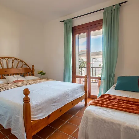 Pentavano White House Villa *