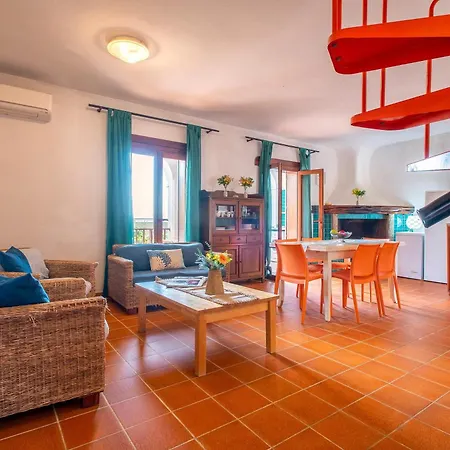 Pentavano White House Villa *